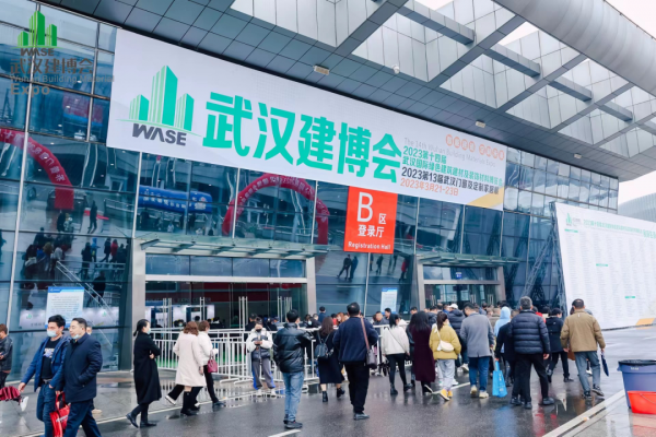 “綠色新品”大放異彩！堅美鋁業攜武漢經分銷商精彩亮相武漢建博會